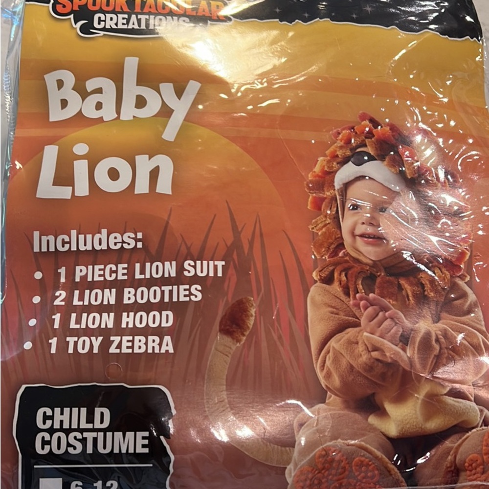Baby Lion Halloween costume - like new, worn once
